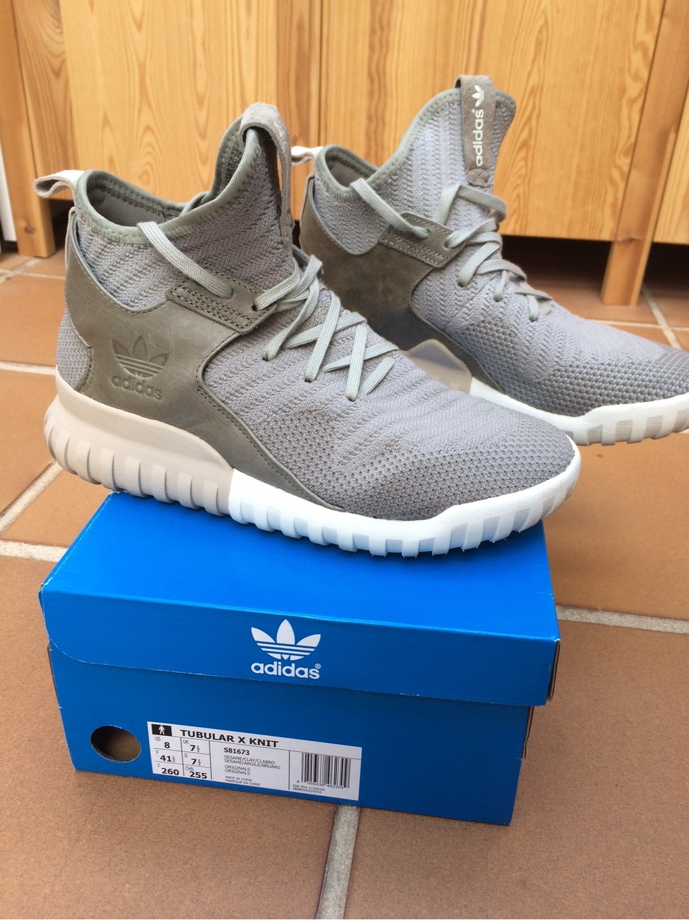 Boys 'Grade School adidas Originals Tubular Radial Casual Shoes