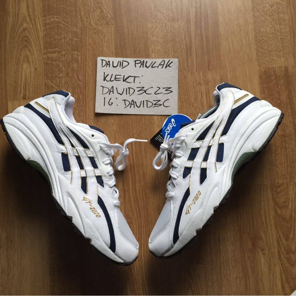 asics 90s asics 90s