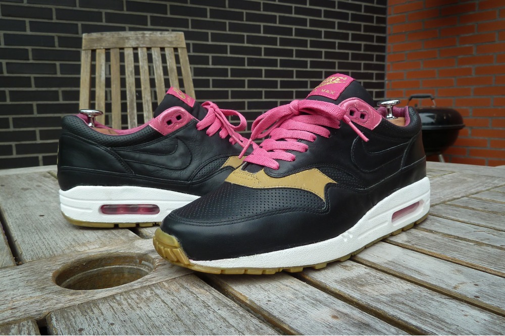 nike air max 1 kidrobot nike air max 1 kidrobot