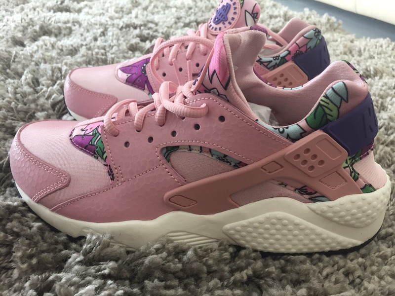 nike huarache pink floral release date