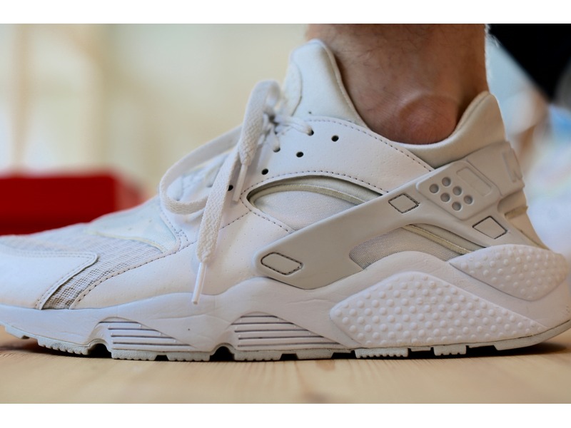 Nike Air Huarache Triple White Buy Nike Air Huarache Triple White Buy
