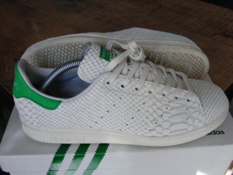 stan smith croco adidas beige