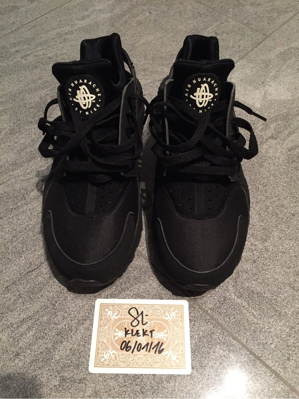 Nike Huarache Triple Black Size 5 Nike Huarache Triple Black Size 5