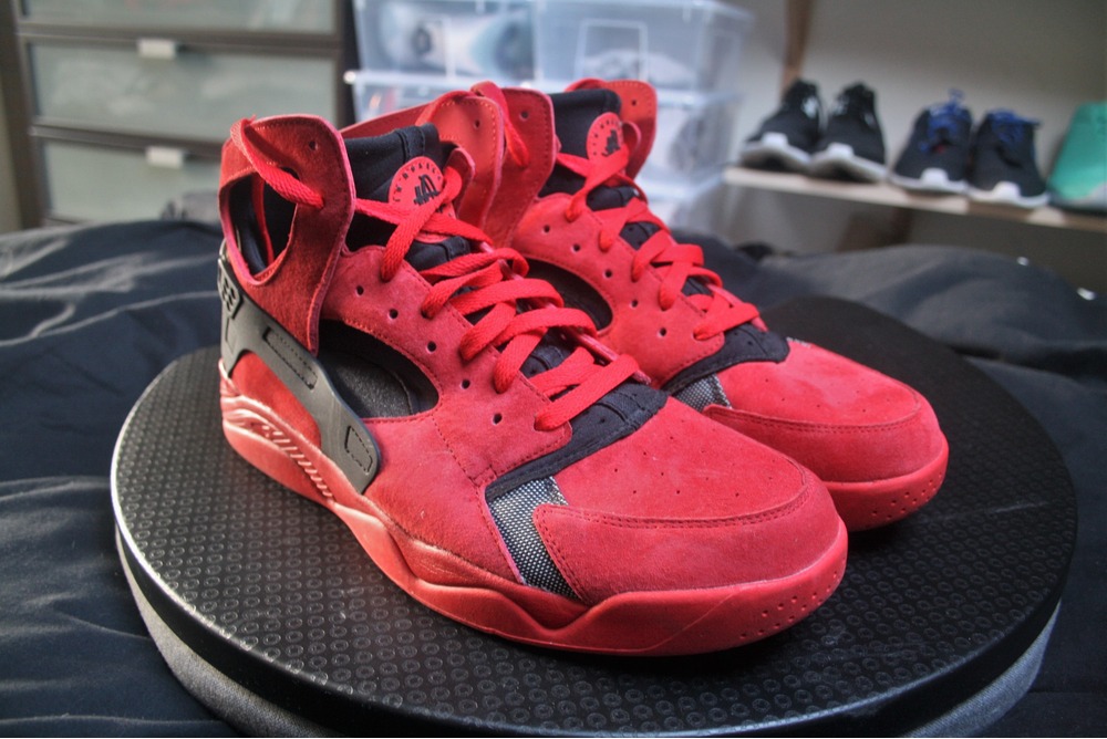 Nike Air Huarache Size 2 Nike Air Huarache Size 2