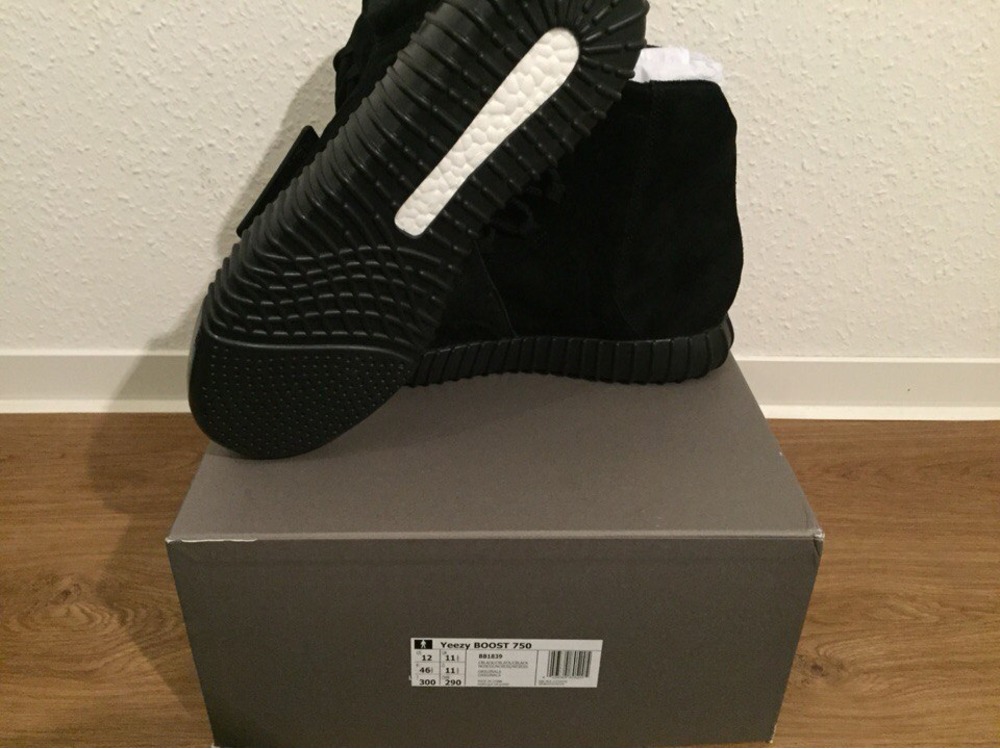 adidas yeezy 46 adidas yeezy 46