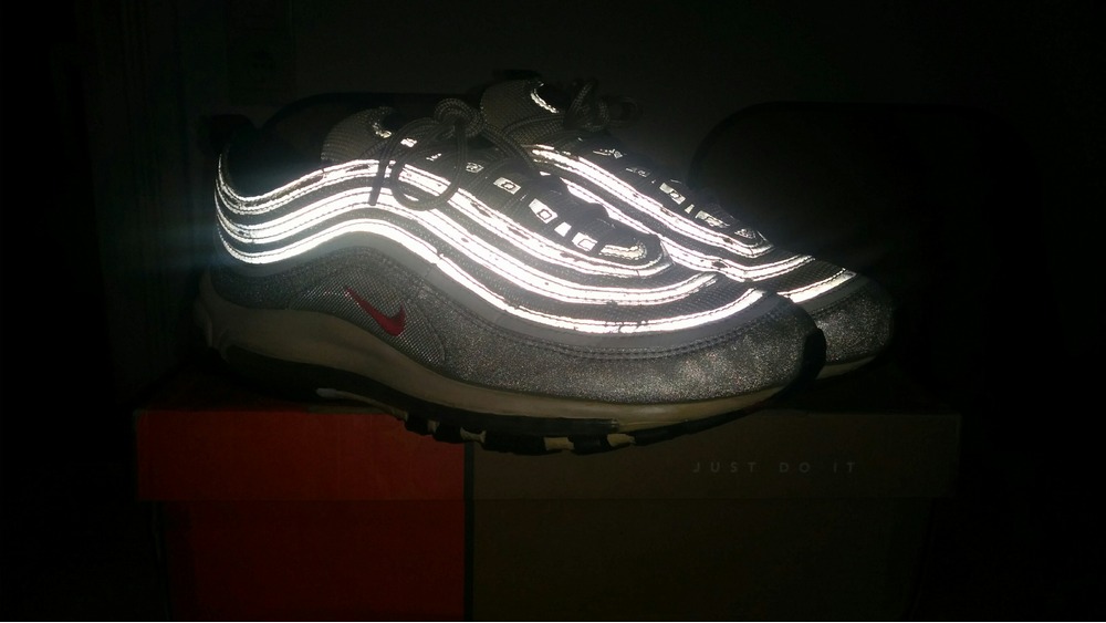 2 dicks 1 girl nike vintage airmax