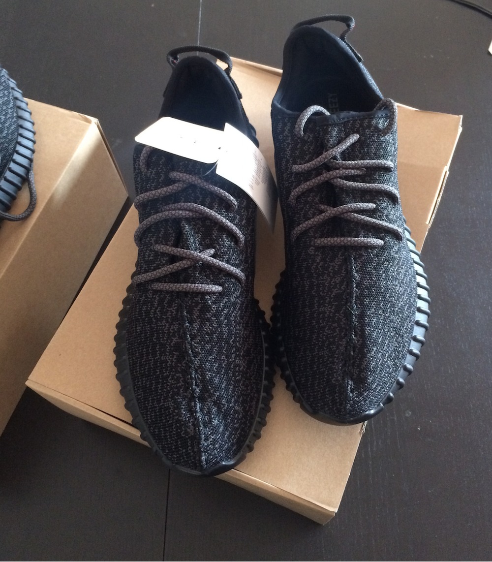 Adidas Yeezy Boost 350 V2 Size 9 DS Authentic