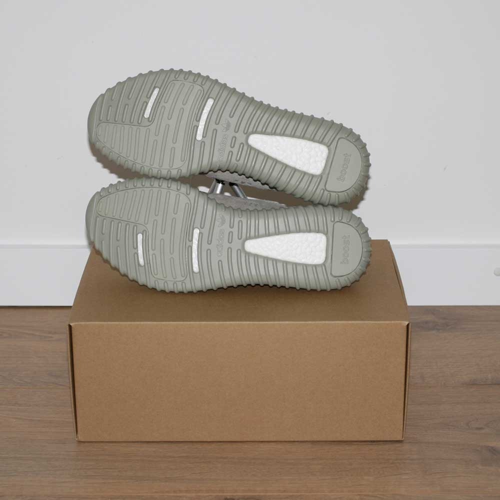 Worn adidas Yeezy Boost 350 Moonrock Aq2660 Size 11 Gently