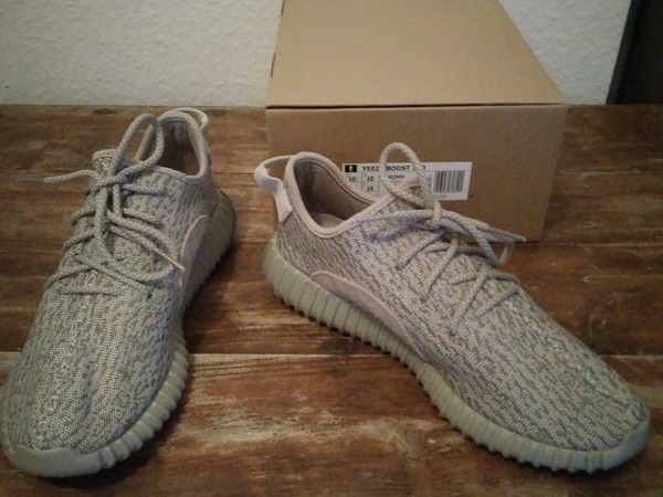 adidas yeezy strisce colorate