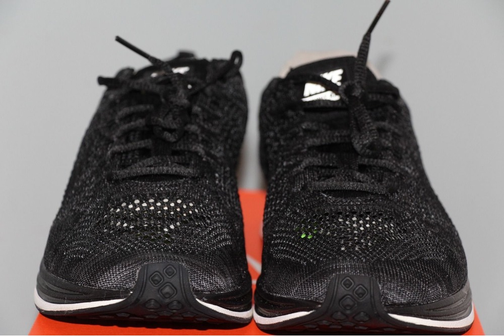 nike flyknit racer blackout