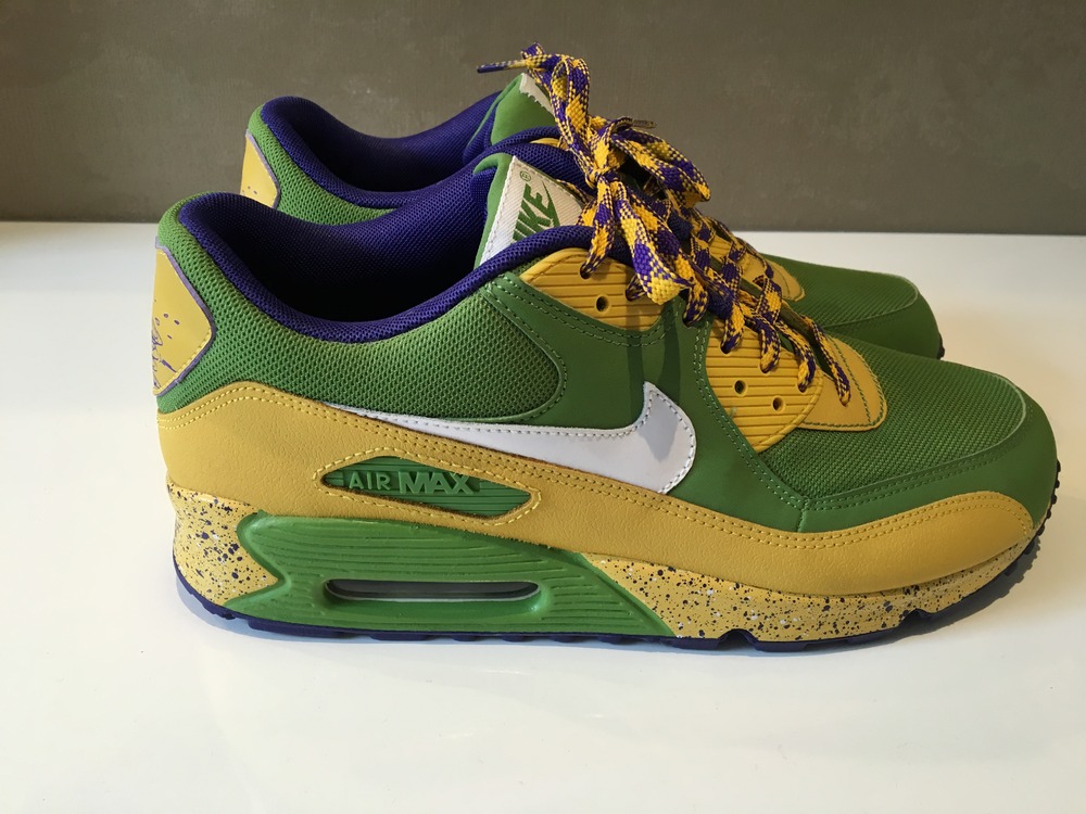 air max 90 running man