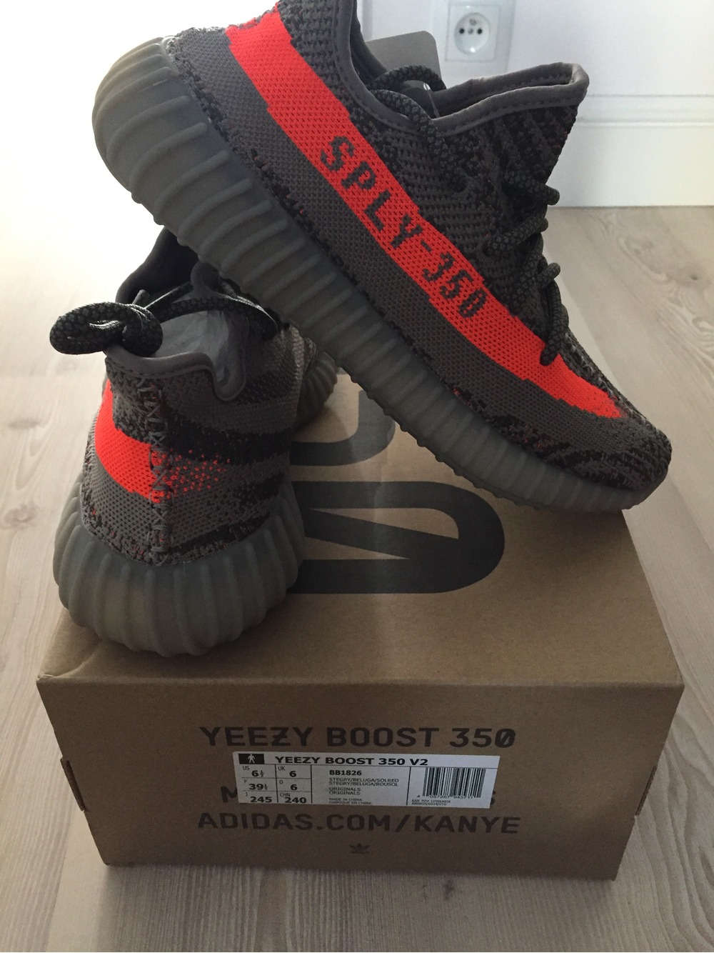 adidas yeezy boost 350 nere con punta bianca