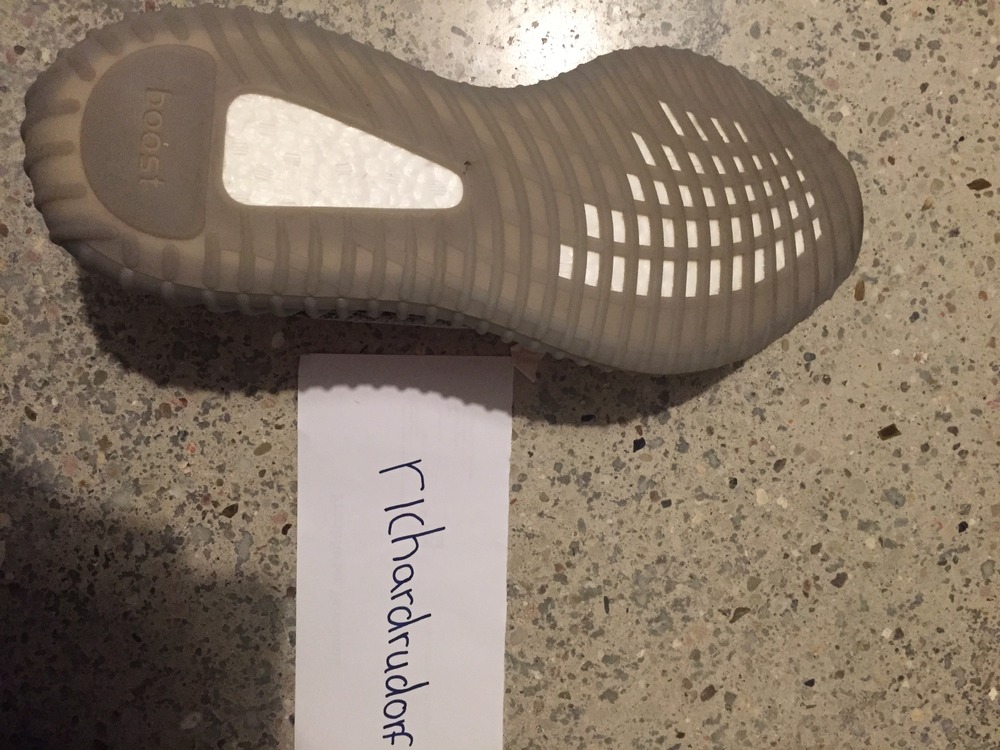 ADIDAS YEEZY BOOST 350 KANYE WEST 2015 RELEASE AQ4832