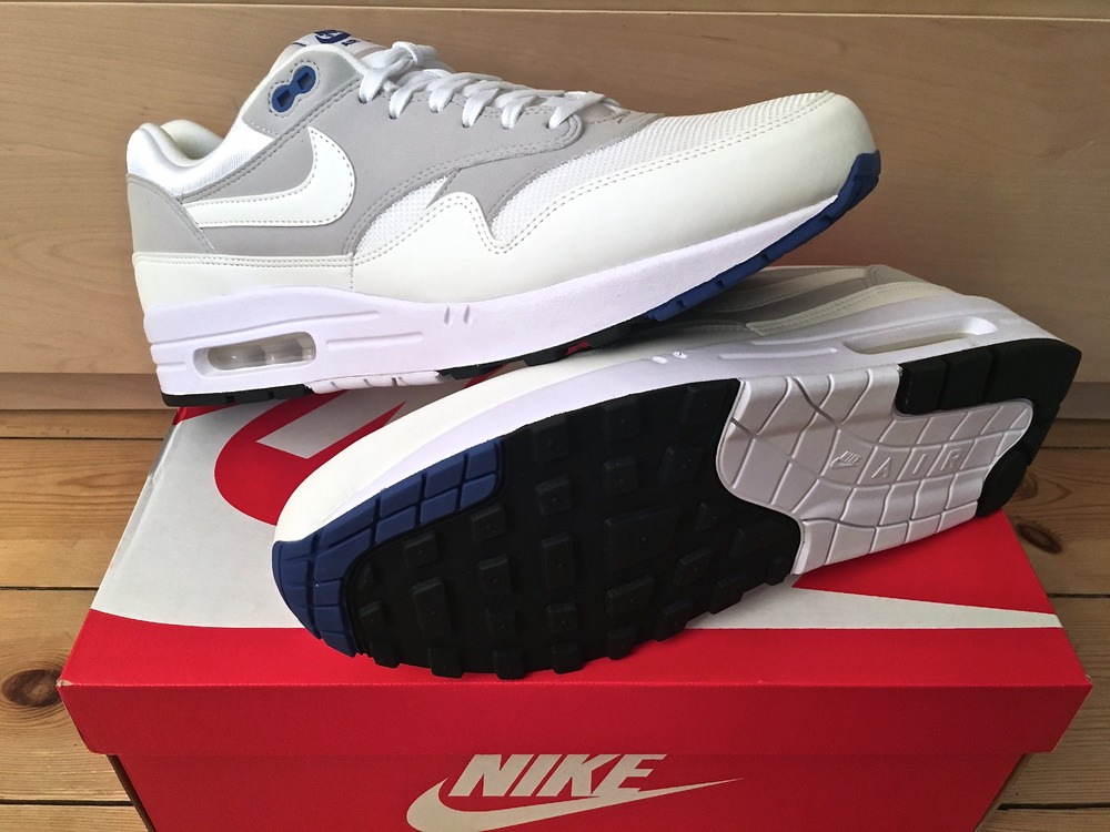 air max 1 color change