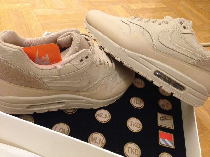 nike air max 1 patch