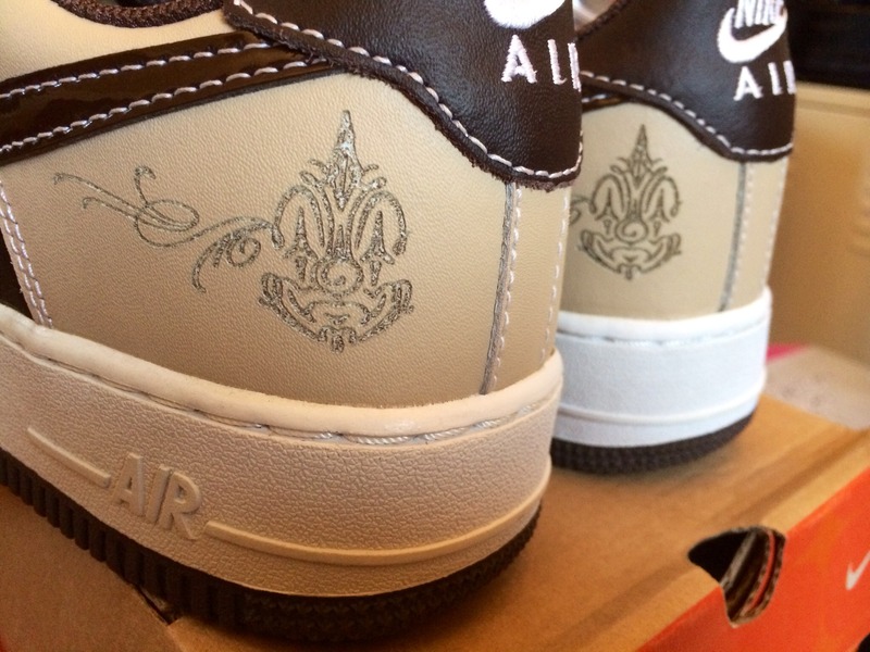 Undefeated x Livestrong x Nike Air Force 1 Low Complex
