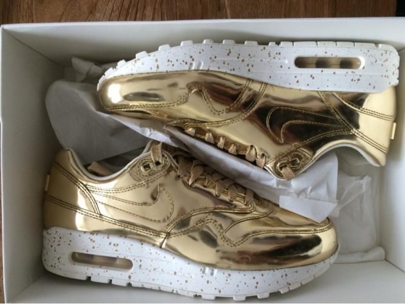nike air max 1 in liquid gold nike air max 1 in liquid gold