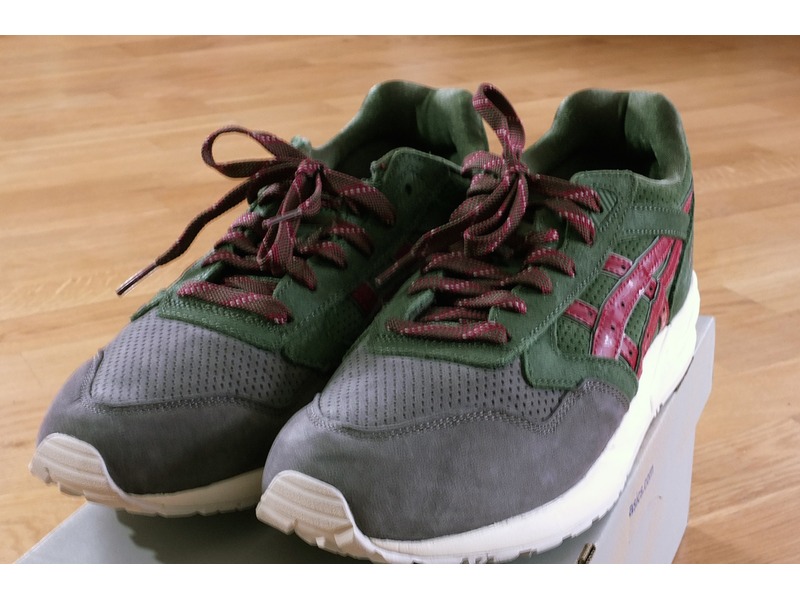 asics gel saga dark green burgundy asics gel saga dark green burgundy