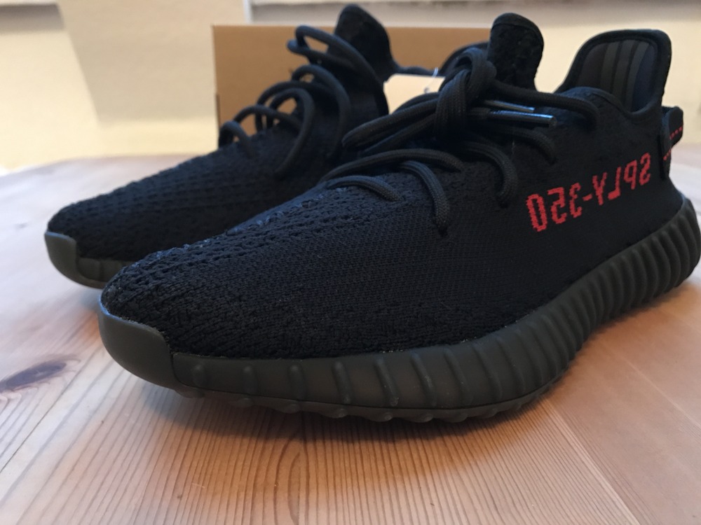 Details about Men 's Yeezy Boost 350 v2 Bred Size 10