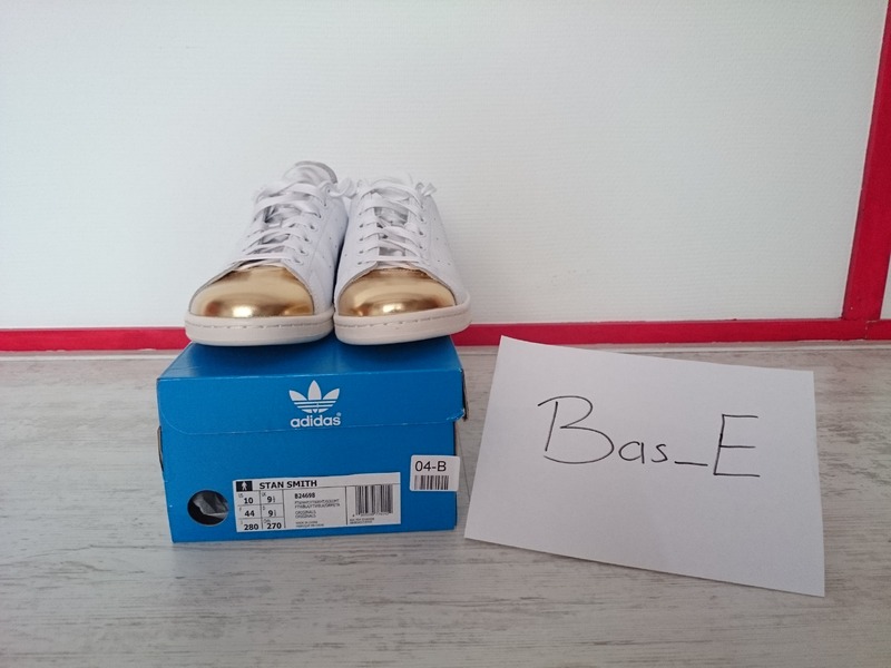 stan smith metallic