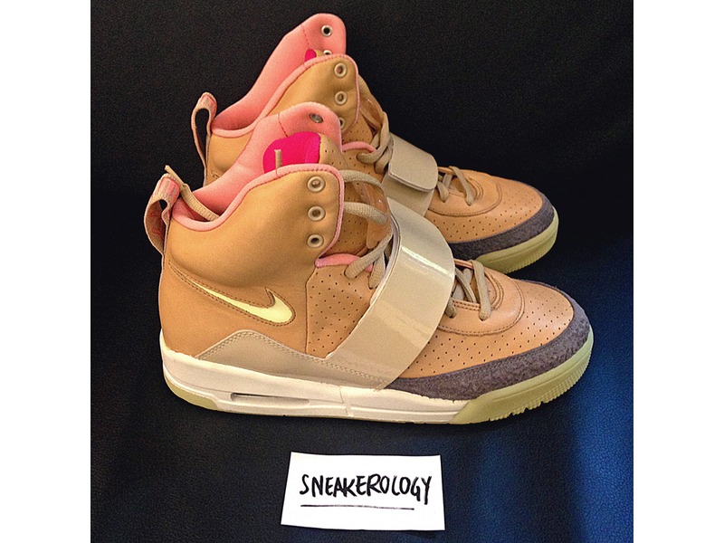 nike air yeezy 1 beige