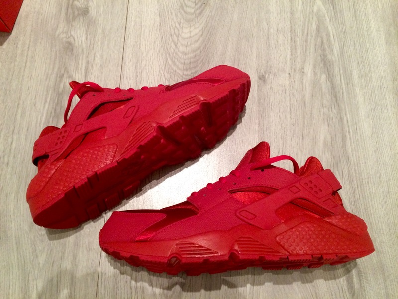 nike air huarache women triple red nike air huarache women triple red