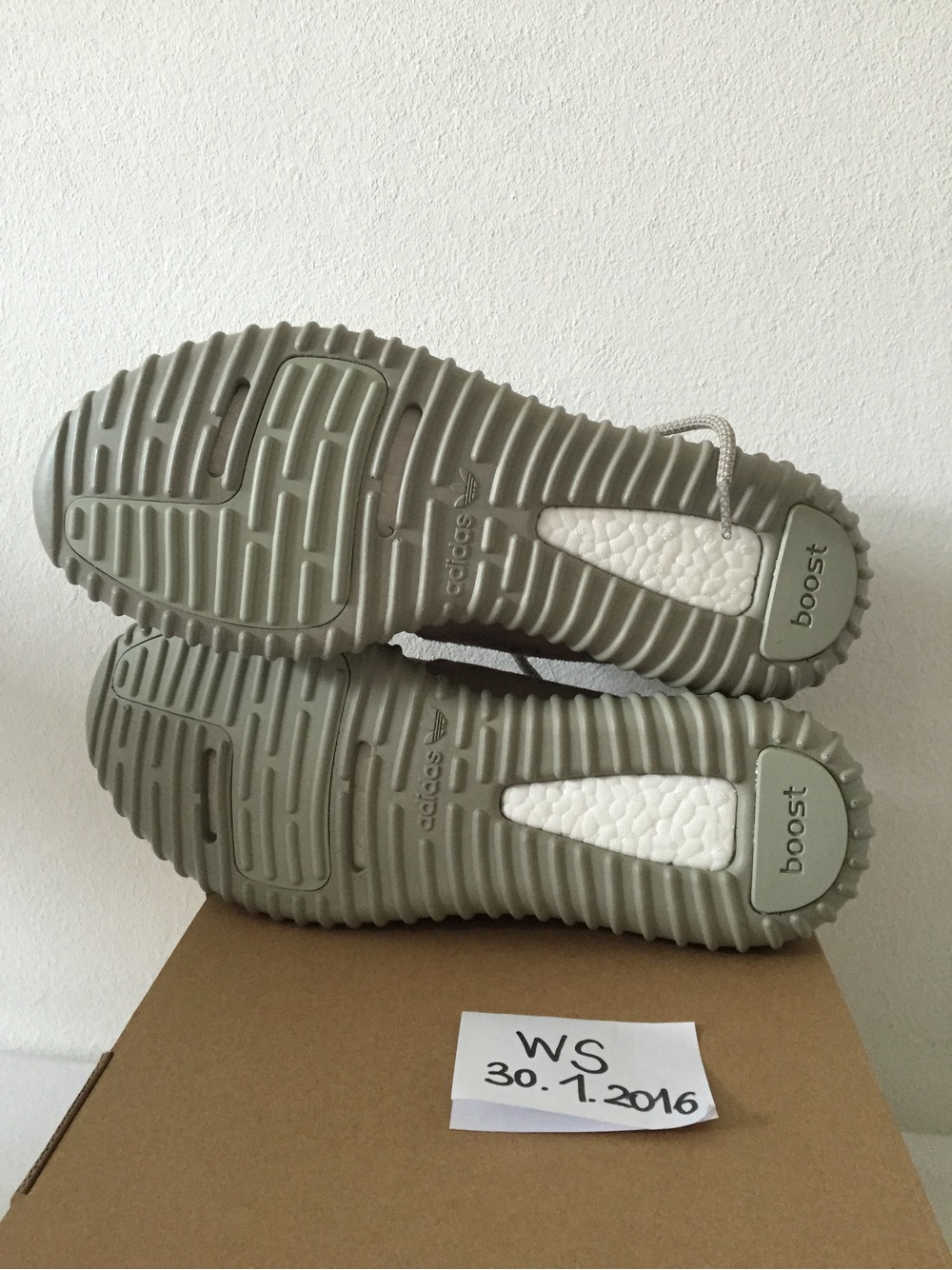 yeezy moonrock restock