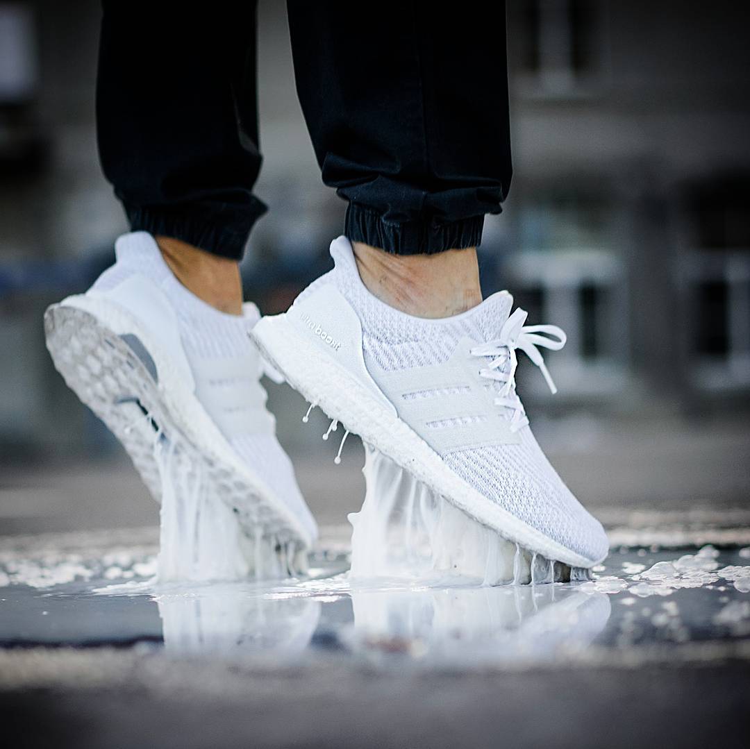 Ultra Boost 4.0 triple white Shop Giày Super Fake Facebook